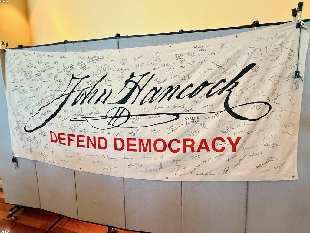 អ្នកប្រយុទ្ធ៖ ការបកស្រាយនិងការចូលរួម